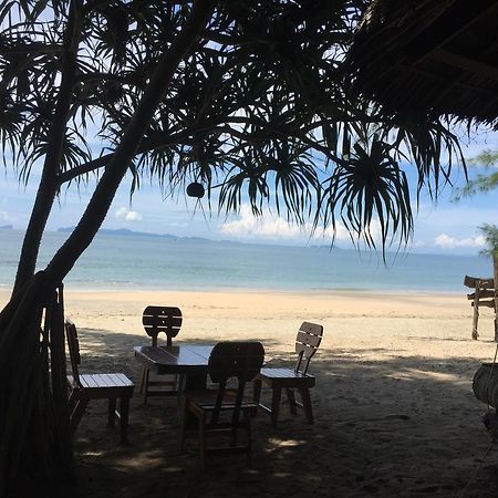 Cocobar&Bungalow'Kohjum Hotel Koh Jum Bagian luar foto