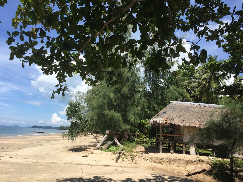 Cocobar&Bungalow'Kohjum Hotel Koh Jum Bagian luar foto