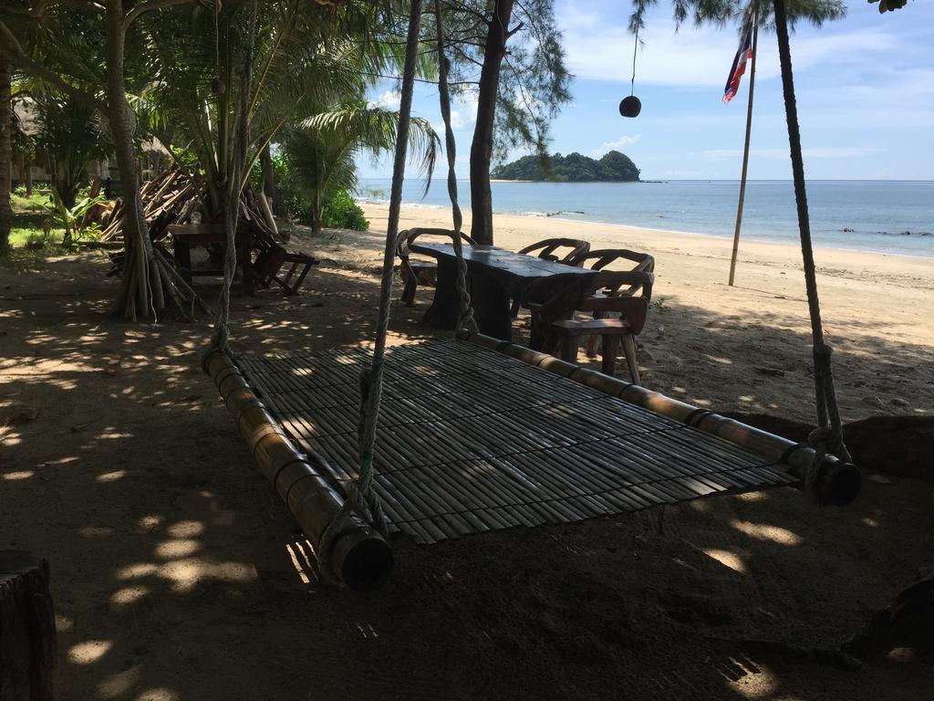 Cocobar&Bungalow'Kohjum Hotel Koh Jum Bagian luar foto