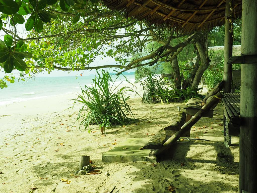 Cocobar&Bungalow'Kohjum Hotel Koh Jum Bagian luar foto