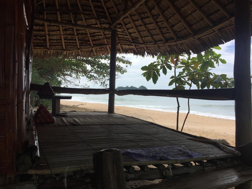 Cocobar&Bungalow'Kohjum Hotel Koh Jum Bagian luar foto