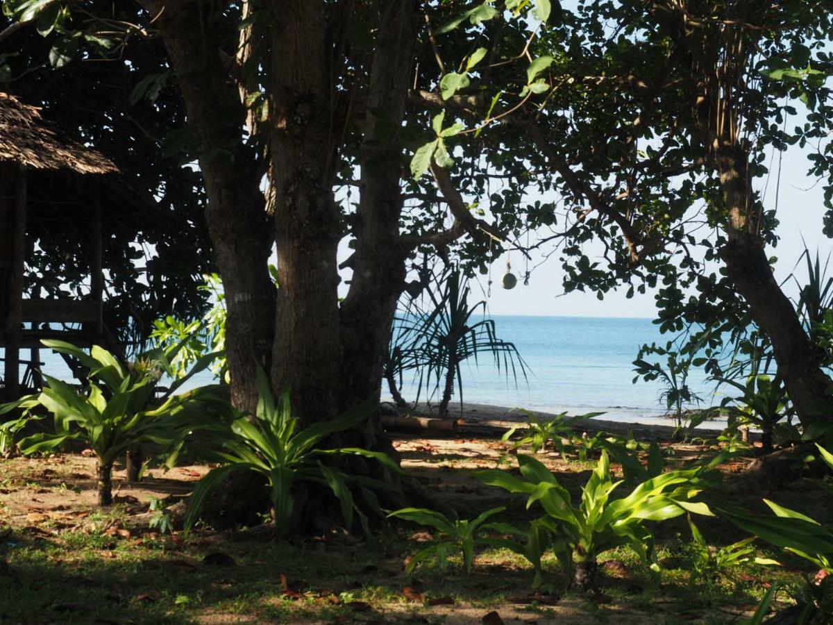 Cocobar&Bungalow'Kohjum Hotel Koh Jum Bagian luar foto